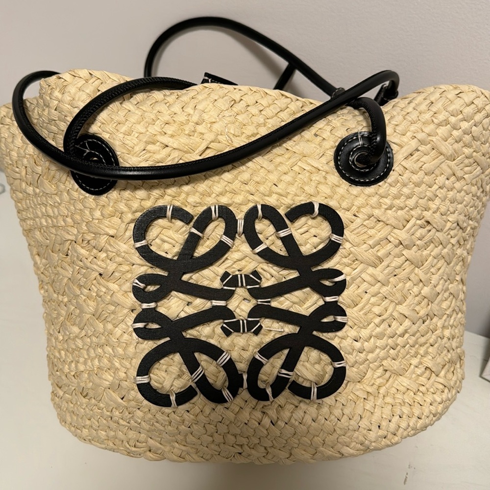 Straw tote